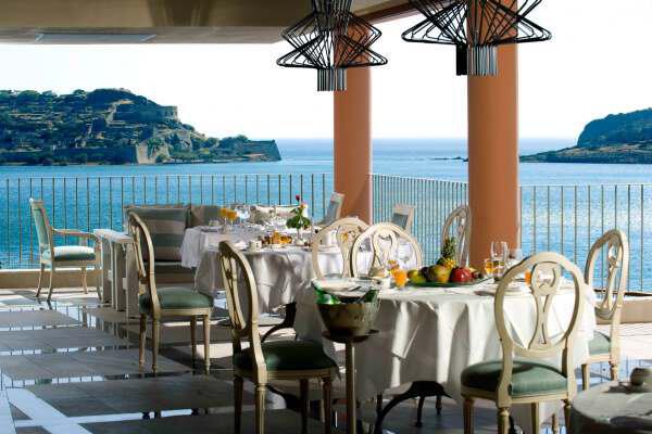 the best hotels in greece 3 - The best hotels in Greece